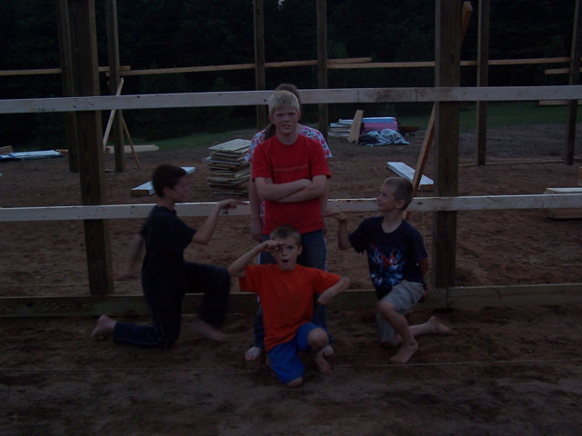 20040817_OneSidePurlinsDoneEgyptianKids