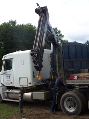 20040811_SteelDeliveryCoolLift